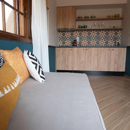 Krissaia Seaside Suites Galaxídhion Dış mekan fotoğraf